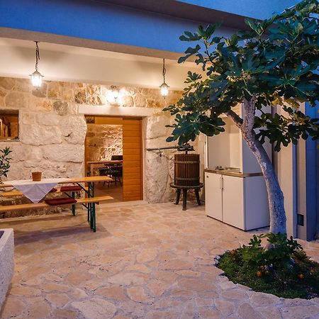 Villa Sv. Vid Sevid Exteriér fotografie