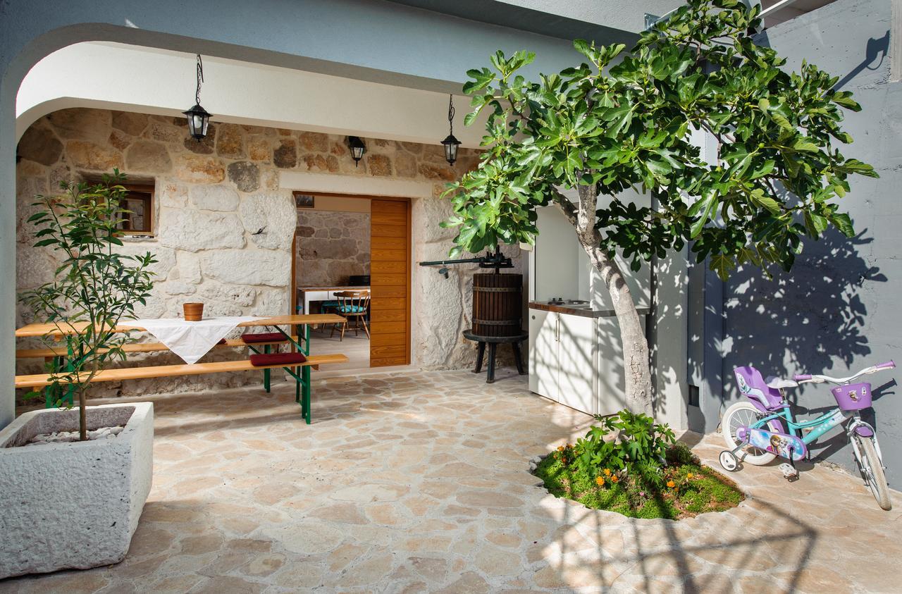 Villa Sv. Vid Sevid Exteriér fotografie